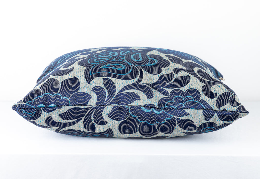 Shoreline Marine Marvels Pillow Cover & Insert